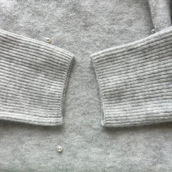 CeCe Light Gray Pearl Embellished Sweater Acrylic Blend Crewneck Womens Size XL - Picture 4 of 8